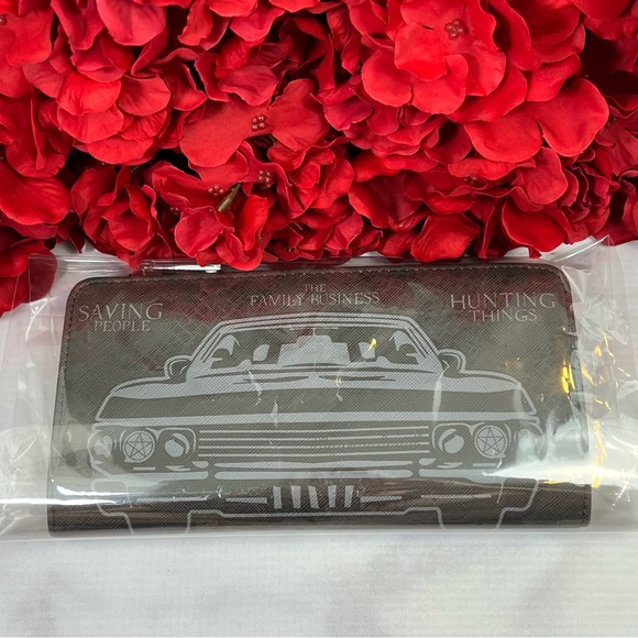 Supernatural 1967 Chevy Impala Charcoal Gray Clutch Wallet - Picture 15 of 16